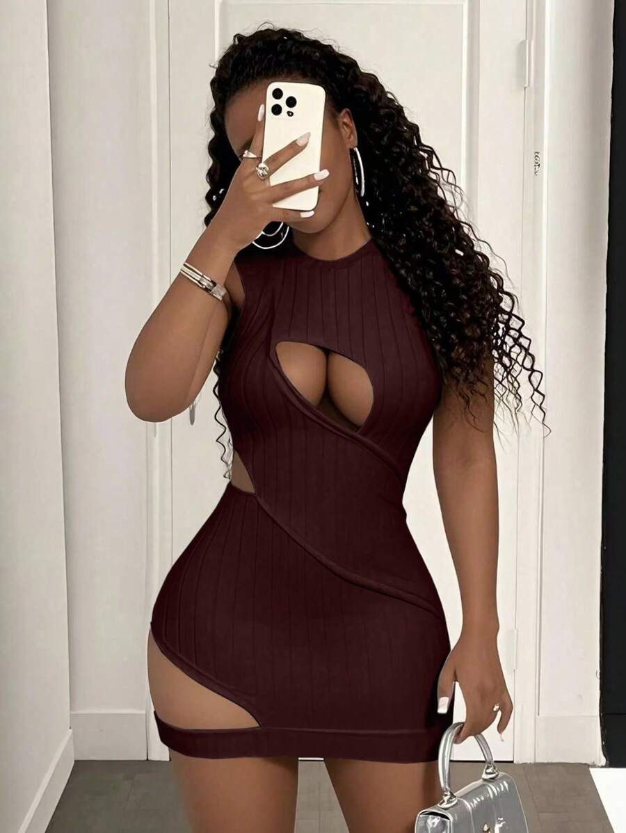 BamGleam Thiết kế lỗ khóa phía trước váy mini gợi cảm - màu nâu - Xem 1