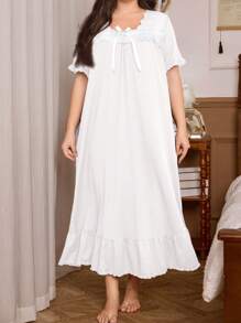 Trezura Plus Size Elegant French Vintage Style Soft Knit Midi Sleep Dress, With Sheer Lace Trim Detail, Comfortable Casual, Moo Moo Sleep Dress