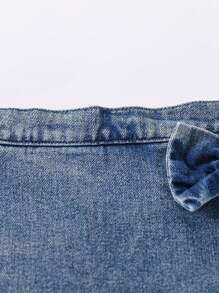 SHEIN Playful Pals 女孩休闲时尚蝴蝶结装饰，做旧洗水牛仔短裤，迷你裙设计，适合日常、外出、派对、拍照、春夏季 - 中等水洗藍 - 查看 3