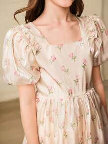 SHEIN 女童法式碎花泡泡袖公主裙，珍珠镶嵌甜美荷叶边礼服 - 杏色 - 查看 7
