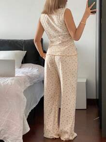 Livesso Set de 2 piezas de pijama para mujer con estampado floral disperso en todo