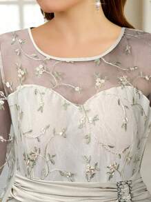 SHEIN Clasi Rochie de damă cu broderie din plasă, mărime mare, elegantă pentru petrecerea de Ramadan, primăvară - Caisă - Vizualizare 1