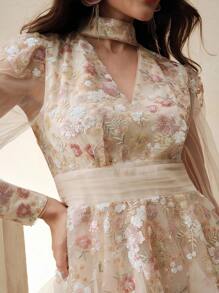 Anewsta 女士优雅彩色刺绣连衣裙，长袖拼布褶皱网纱下摆派对婚礼宾客礼服 - 杏色 - 查看 3