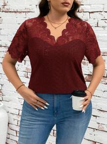 SHEIN Clasi 大码女式纯色蕾丝拼布贝壳边短袖夏季T恤 - 酒紅色 - 查看 6