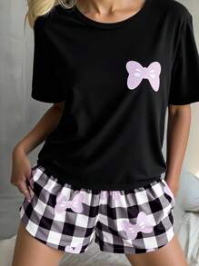 SHEIN 2pcs Teen Pajamas Set, Black Top With Blue Bow Accent, Paired With Purple Bow And Checkered Print Purple Shorts, Stretchy And Breathable Knit Fabric, Machine Washable, Comfortable And Easy Care (1 Sets Sold Separately) - Multicolor - View 4