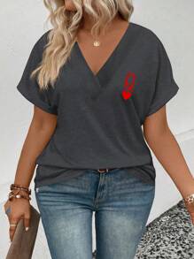 SHEIN EMERY ROSE CURVE Women Plus Size Short Sleeve Layered V-Neck Queen Graphic Print T-Shirt, Casual For Spring/Summer - Grey - View 5