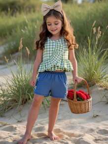 SHEIN Bộ áo ba lỗ bèo nhún không tay họa tiết gingham và quần short denim giản dị mùa hè cho bé gái - Nhiều màu - Xem 1
