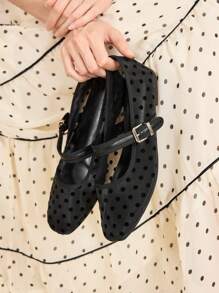 MOTF PREMIUM 女士网眼方头平底鞋 - 黑色 - 查看 2