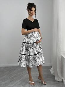 SHEIN Maternity Floral Print & Ruffle Patchwork Crew Neck Short Sleeve Dress - Black and White - View 5