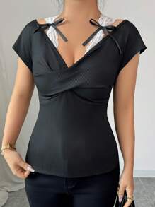 Elenzga Camiseta de manga larga con escote en V y estampado de mariposa para mujer, diseño elegante, ajuste ceñido, versátil, nuevo lanzamiento de primavera/verano