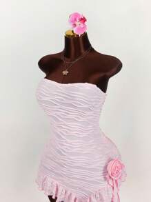 Amplova 纹理不对称下摆荷叶边吊带连衣裙