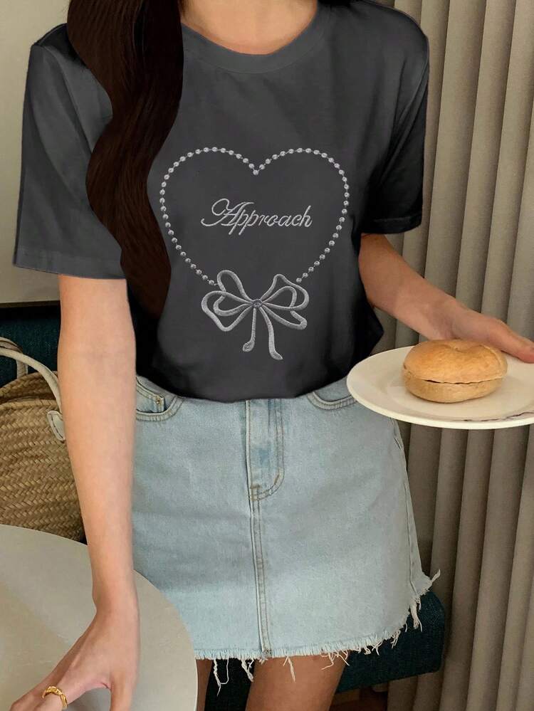 Women's Round Neck Embroidered Bow Short Sleeve T-Shirt,Graphic Tees