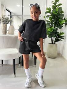 SHEIN Set de 2 piezas Parte superior corta suelta + shorts ajustados para niñas preadolescentes, conjunto de atuendo informal a juego para uso diario - Gris Oscuro - Ver 3