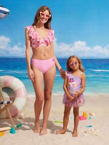 BABY SHARK X SHEIN 年轻女孩鲨鱼图案不对称领口连体泳衣和全身印花裙套装