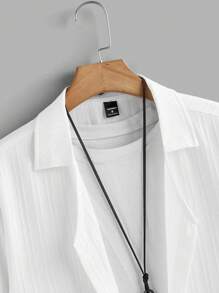 Manfinity RelaxMax Conjunto de camisa de manga corta de unicolor y pantalones cortos con cordón para hombres