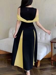 Modelyn Robe de fête/soirée élégante pour femme en tricot à épaules dénudées, taille marquée