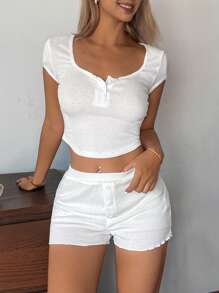 DAZY Bộ đồ ngủ 2 món áo crop top và quần short dệt kim nhẹ nhàng dành cho nữ - trắng - Xem 3