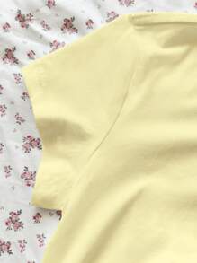 SHEIN EZwear 女士休闲鹿、花和蝴蝶印花圆领短袖 T 恤，夏季 - 黃色 - 查看 4