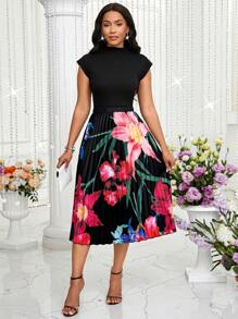 SHEIN Lady Fashion Short-Sleeved Stand-Up Collar Solid Color Top And High Waist Slimming Large Swing Printed Pleated Skirt Holiday Suit Women's Two Pieces Suit - Multicolor - View 6