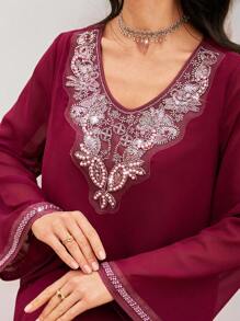 Al Najma 女士优雅朴素珍珠和水钻网眼拼接连衣裙 - 酒紅色 - 查看 1