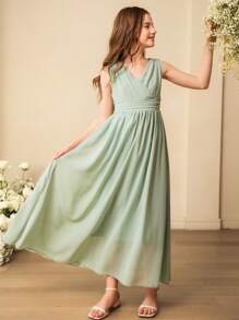 SHEIN Vestido formal largo de gasa verde sólido con cuello en V, sin mangas y cintura alta, adecuado para ceremonias de graduación, para niñas - Verde - Ver 4