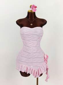 Amplova 纹理不对称下摆荷叶边吊带连衣裙