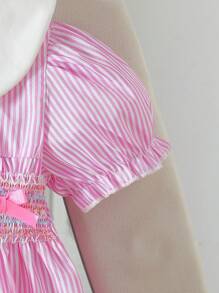 Souflis Souflis 女婴夏季可爱经典针织条纹连衣裙，白色彼得潘领拼色，正面褶皱设计，精致 3D 蝴蝶结装饰，适合休闲、度假、户外穿着 - 粉色 - 查看 8