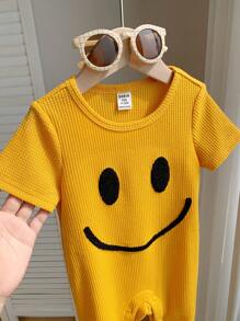 SHEIN Newborn Baby Boy Unisex Comfortable Casual Cute 3D Embroidered Face Pattern Yellow Short Sleeve Jumpsuit, Suitable For Indoor, Outdoor, Daily, Sports, Play, Party, Photo Shoot, Holiday, Spring/Summer - Yellow - View 6