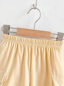 Loomiva Set de 2 piezas para niños pequeños con camiseta de cuello redondo holgada de manga corta y pantalón corto con cordón en la cintura, de uso casual - Amarillo - Ver 4