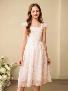 SHEIN Vestido largo de gasa sin mangas de cintura alta con estampado floral pequeño (tipo 'Ditsy') elegante para niña preadolescente, vestido de playa de verano rosa para niñas - Rosa - Ver 4