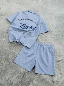 PAVTROS Manfinity Streetrush Conjunto de 2 peças Camisa de Manga Curta com Listras e Estampa de Letra e Shorts Masculinos Casuais, Verão, Moda Casual, Streetwear, Adequado para Presente de Namorado, Streetwear, Conjunto de Duas Peças Vintage, Looks Confortáveis - Multicolorido - Visão 2