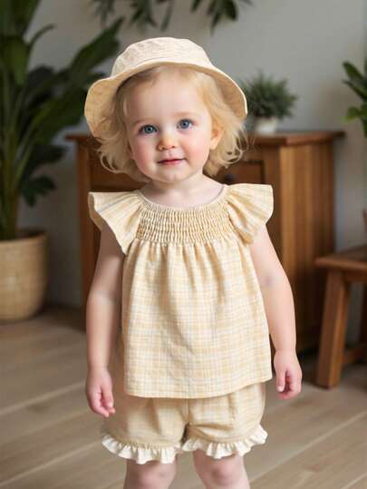 3件套女婴春夏格子盖袖上衣、短裤和帽子套装