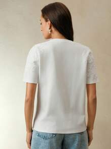 Anewsta Blusa/Camiseta de mujer de verano con ajuste holgado, elegante, con parche bordado y cuello redondo - Blanco - Ver 2