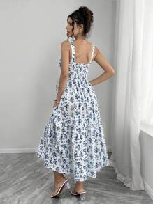SHEIN Vestido de maternidad de verano con cuello cuadrado, sin mangas, con cintura ceñida y estampado floral miniatura en todo el vestido