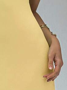 Aloruh Elegant Solid Color Mesh Patchwork Yellow Sleeveless Dress Butter Yellow Dress - Yellow - View 8