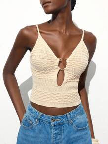 Maija 女士杏色V领前环纹理针织吊带背心，简约时尚性感露肩短款休闲夏季上衣，适合俱乐部、度假、机场、西部音乐节等场合，也适合复活节、夏季派对、海滩度假等各种场合，优雅休闲。 - 杏色 - 查看 4