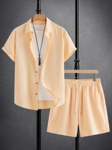 Manfinity Homme 男士夏季休闲纯色短袖衬衫和短裤套装男士两件套服装夏季 - 卡其色 - 查看 1