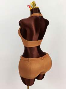 Amplova Set de 2 piezas con top corto con escote en V profundo y espalda de atar y pantalones cortos de cintura baja con textura - Naranja - Ver 3