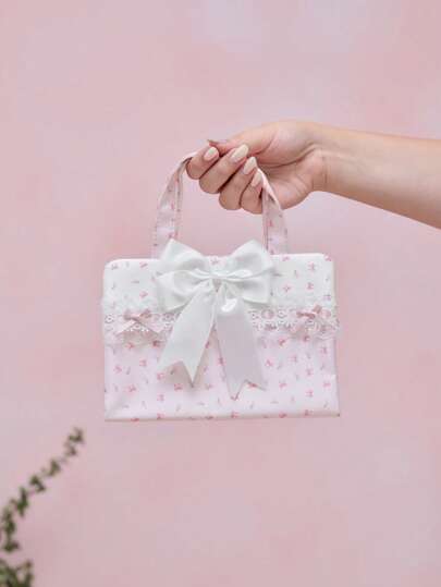 Kawaii Cute Girlish White Lace Patchwork Butterfly Decor Large Capacity Portable Makeup Organizer Bag