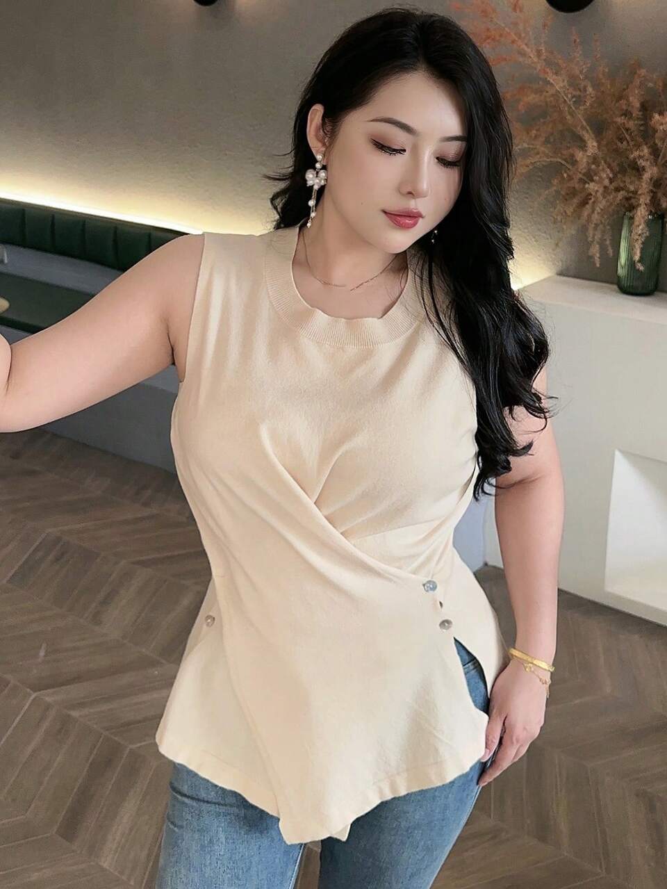 Dazy Plus Crew Neck Solid Color Button-Decorated Waist Sleeveless Knit Top