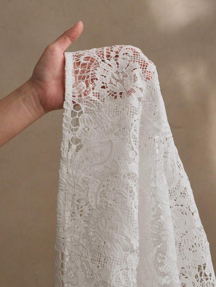 Camicia elegante e casual da donna per l'estate, a maniche corte, con davanti aperto e semi-trasparente, adatta per le vacanze