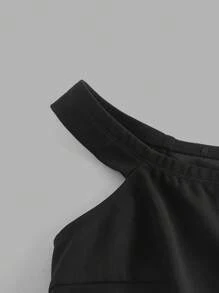 SHEIN MOD Robe de fête pour femmes grande taille, robe de fête, robe d'été, robe pour vacances d'été et port quotidien, robe de remise des diplômes, robe d'anniversaire pour femmes, robe courte noire et blanche à épaules dénudées avec panneau en maille, robe blanche pour femmes grande taille, robe d'été - Noir et Blanc - Voir 5