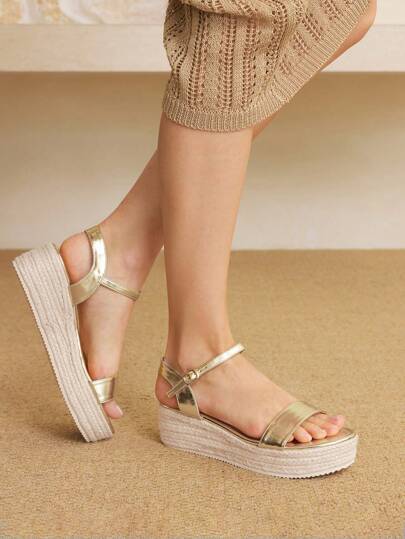 Styleloop 女士帆布坡跟系带凉鞋，适合度假