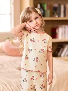 SHEIN 3件套樱桃印花短袖上衣和裤子女童幼儿睡衣套装 - 彩色 - 查看 9