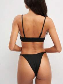 SHEIN Swim Women's Casual Solid Color Textured Fabric Adjustable Straps Bikini Swimsuit Top For Summer Beach Vacation