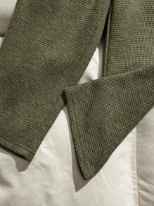 SHEIN 2pcs Young Boy Loose Casual Turndown Collar Short Sleeve Polo Shirt And Pants Set