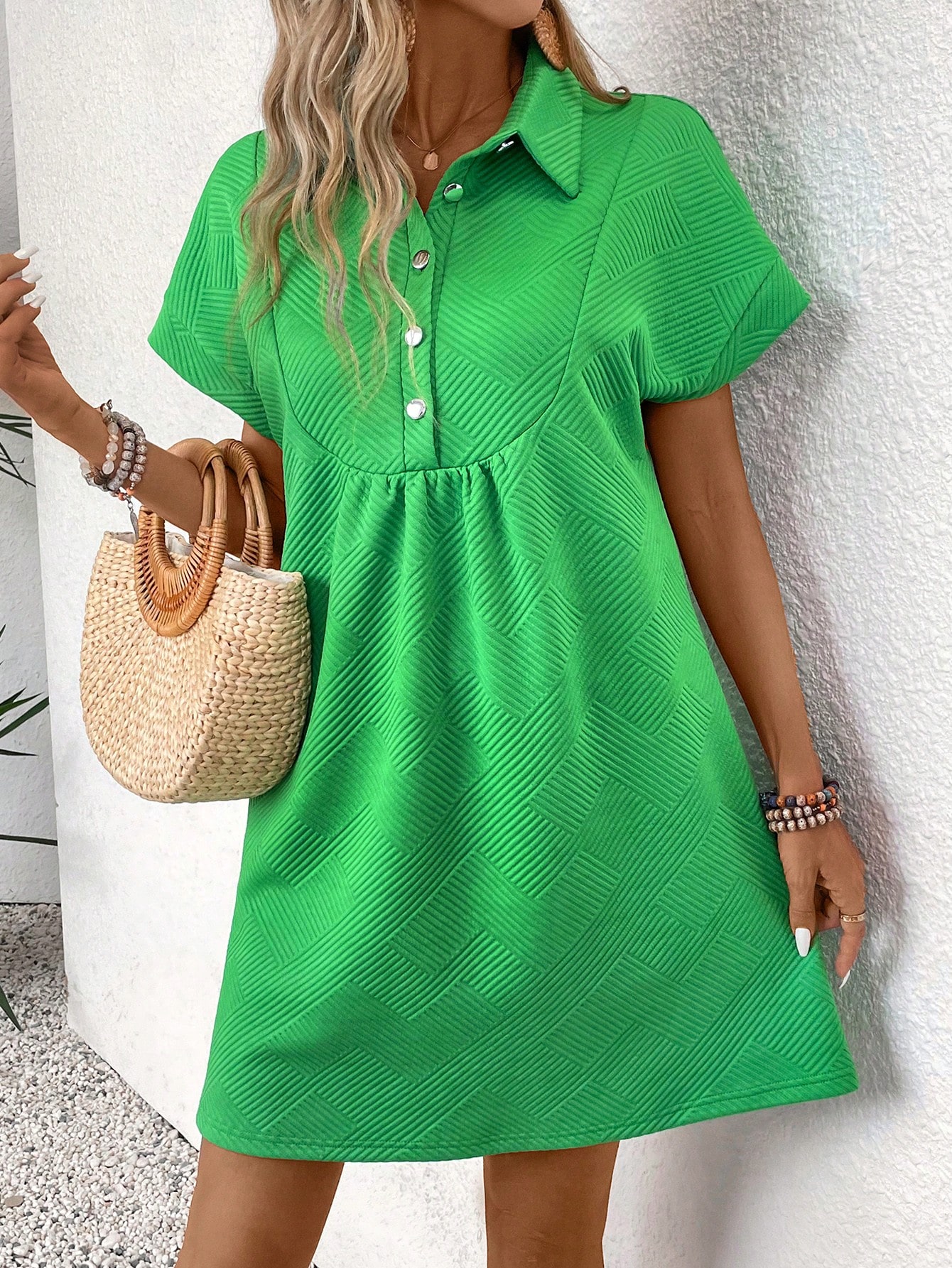 Emery Rose Women&rsquo;S Half Buttoned V Neck Batwing Sleeve Summer Dress