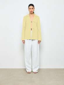 AiiRZ 职业长袖缎面衬衫，金属扣细节，经典办公室装，V 领，春秋商务时尚 - 黃色 - 查看 3