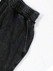 Manfinity EMRG Men's Distressed Casual Summer Drawstring Waist Streetwear Shorts, Emo, 2000s Style - Black - View 6