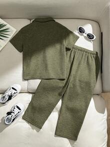SHEIN 2pcs Young Boy Loose Casual Turndown Collar Short Sleeve Polo Shirt And Pants Set